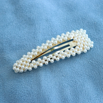 【アクリルパール】ヘアスナップピン（三角・ゴールド）