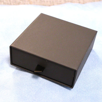 【淡水パール】９粒パールネックレス（ゴールドスネークチェーン）（箱付き）