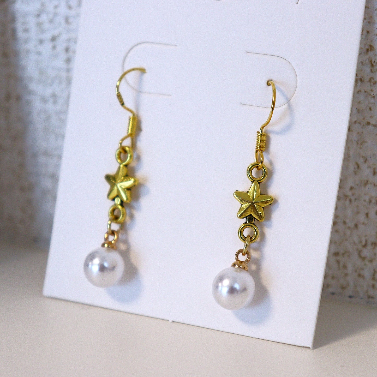 【プラスチックパール】スター＆パールドロップピアス（ゴールド）（箱つき・箱なし選択可能）