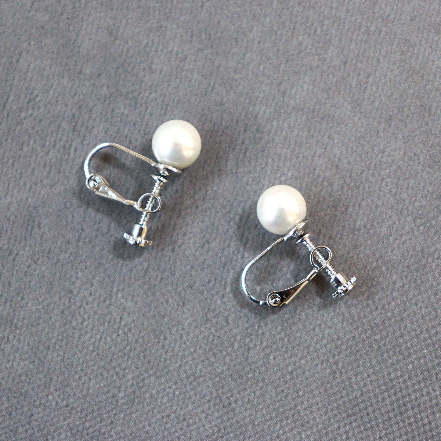 【貝殻パール】一粒イヤリング (シルバー)